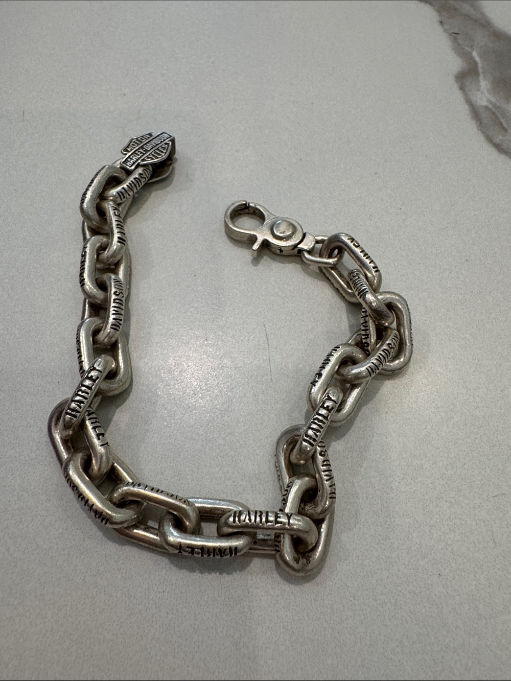 Harley-Davidson Antique Silver-Tone Engraved Link Bracelet for Men - Picture 2 of 2